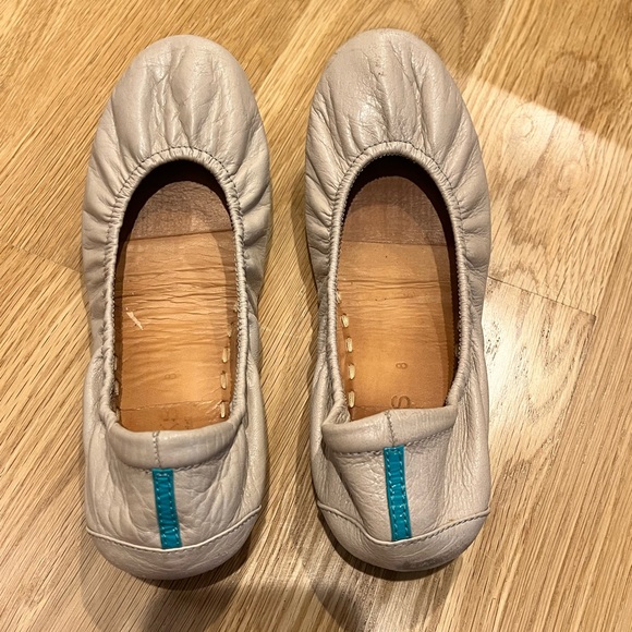 Tieks Shoes - Tieks FEATHER GREY
